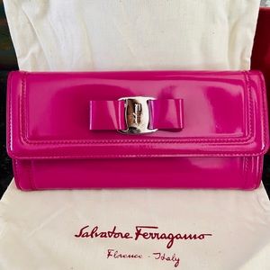 Salvatore Ferragamo sangria calf wallet